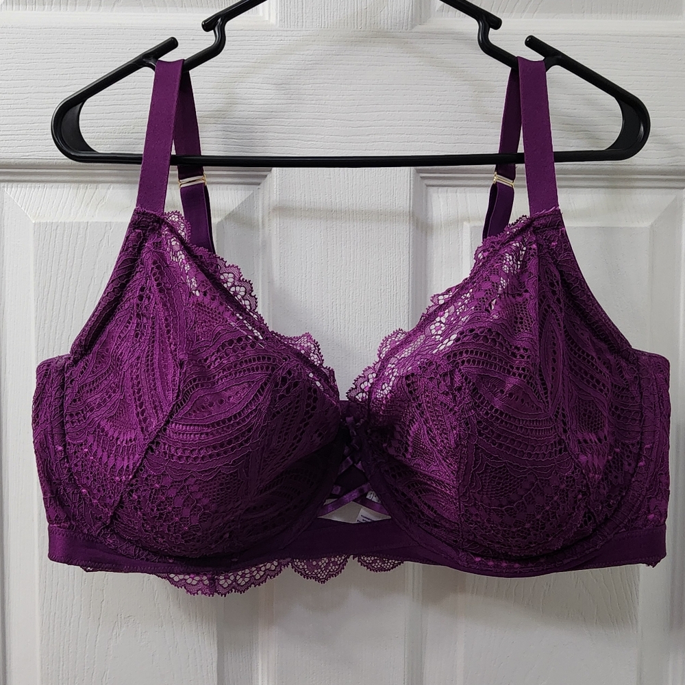 Woman's 42F Cacique purple bra